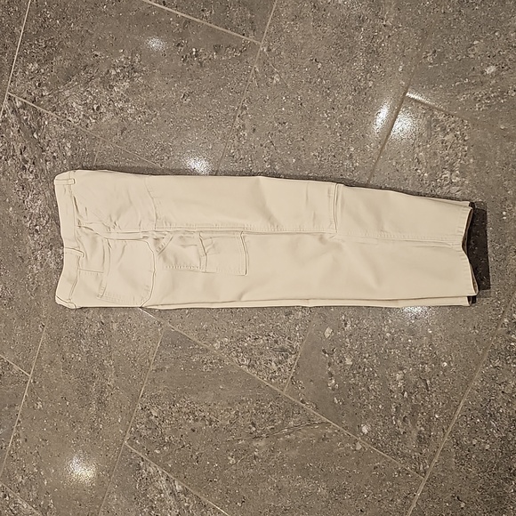 Aritzia "wilfred" ladies painter pants in bone color. Size 6 - Picture 4 of 11